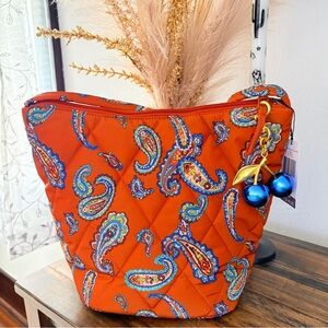 Vera Bradley Manor Paisley Slouchy Bucket Bag + Blue Cherry Bag Charm 🧡✨ NWT!